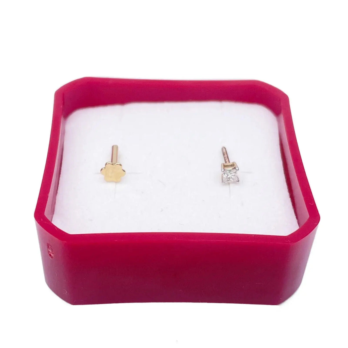 18ct White Or Yellow Gold Princess Diamond Nose Stud Pin 0.10ct 4 claw 3.2mm Body Piercings