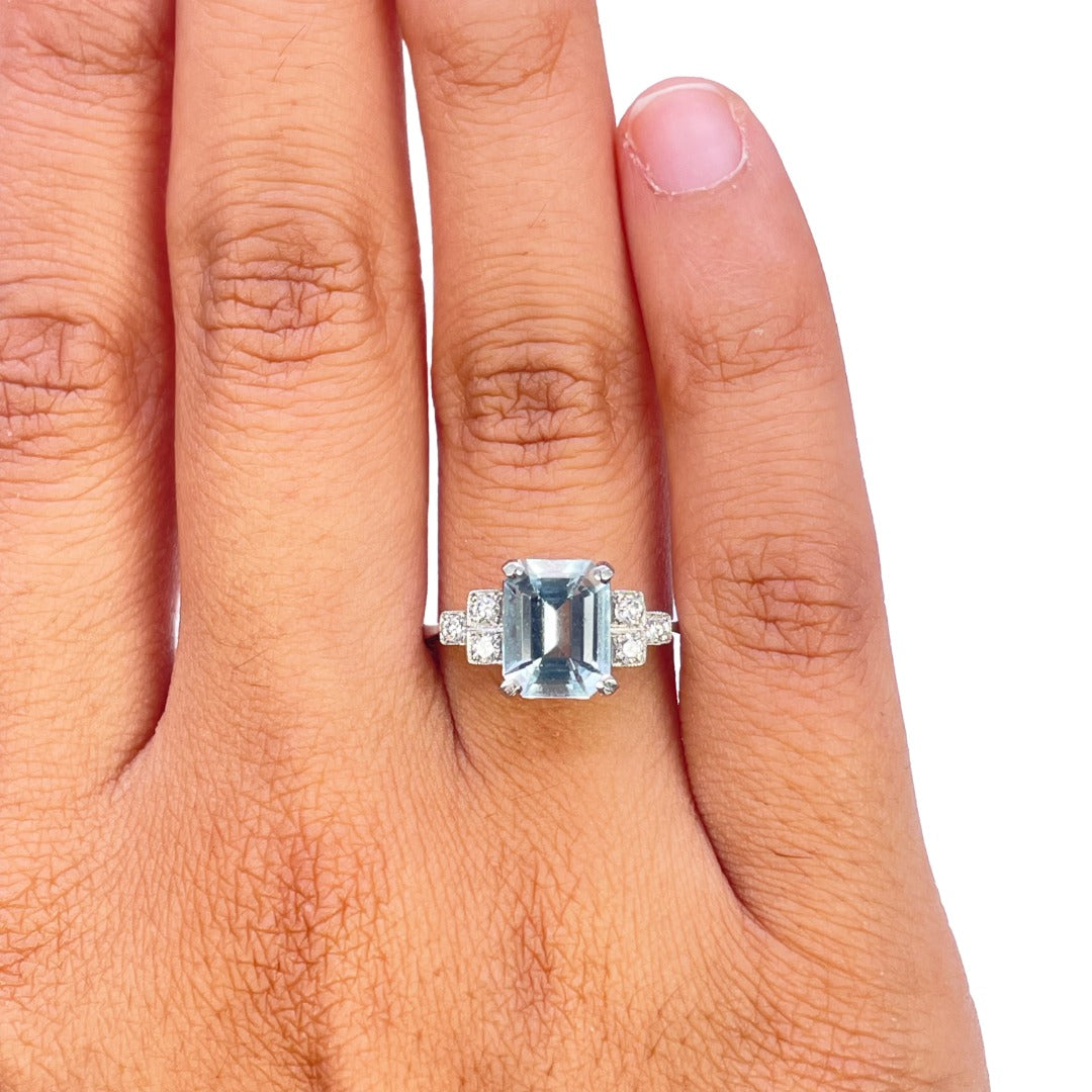Vintage Design Aquamarine & Diamond Ring 0.35cts Pre-Owned Excellent Condition