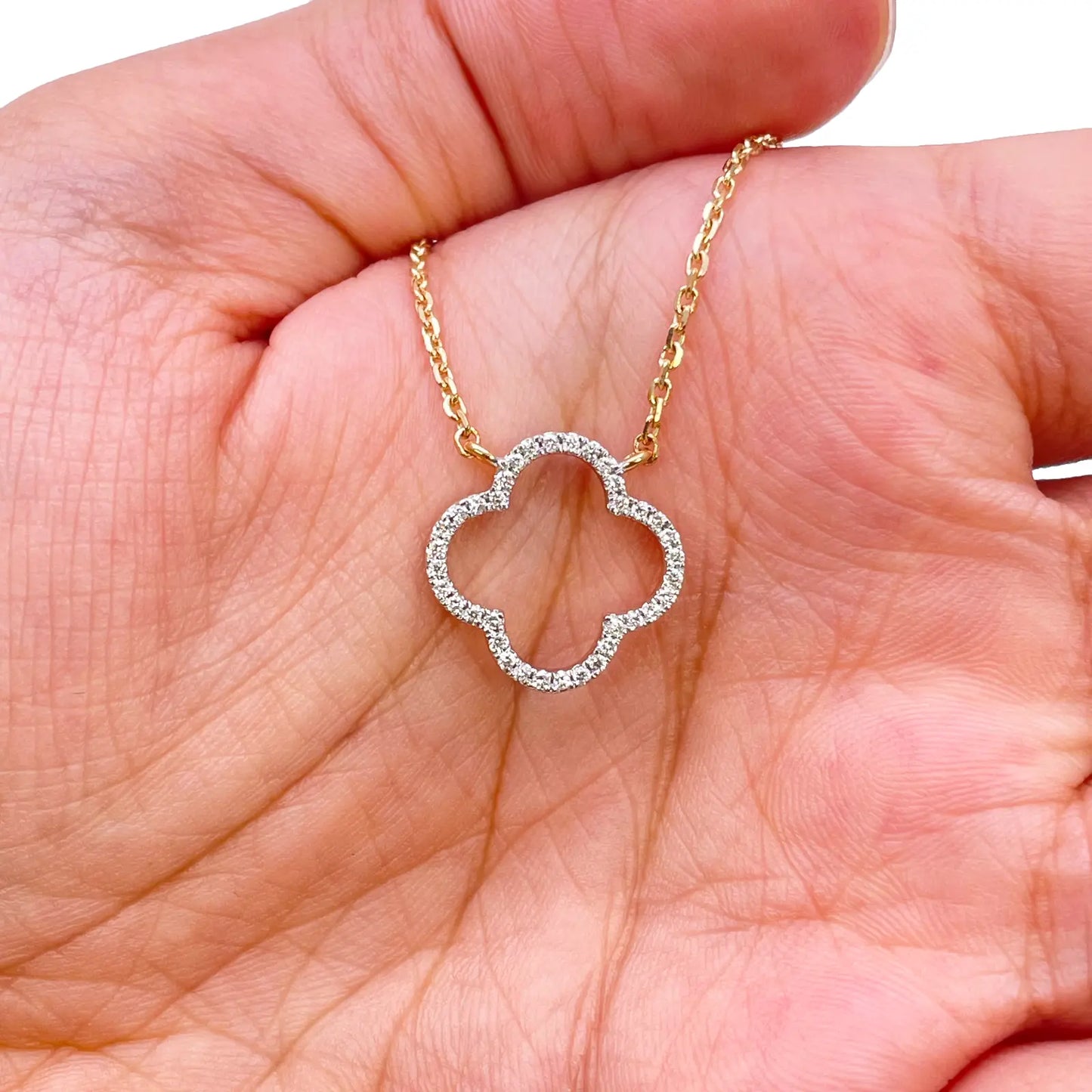 14ct Yellow Gold Elegant Open Flower Diamond Necklace 0.15ct 18 inches 