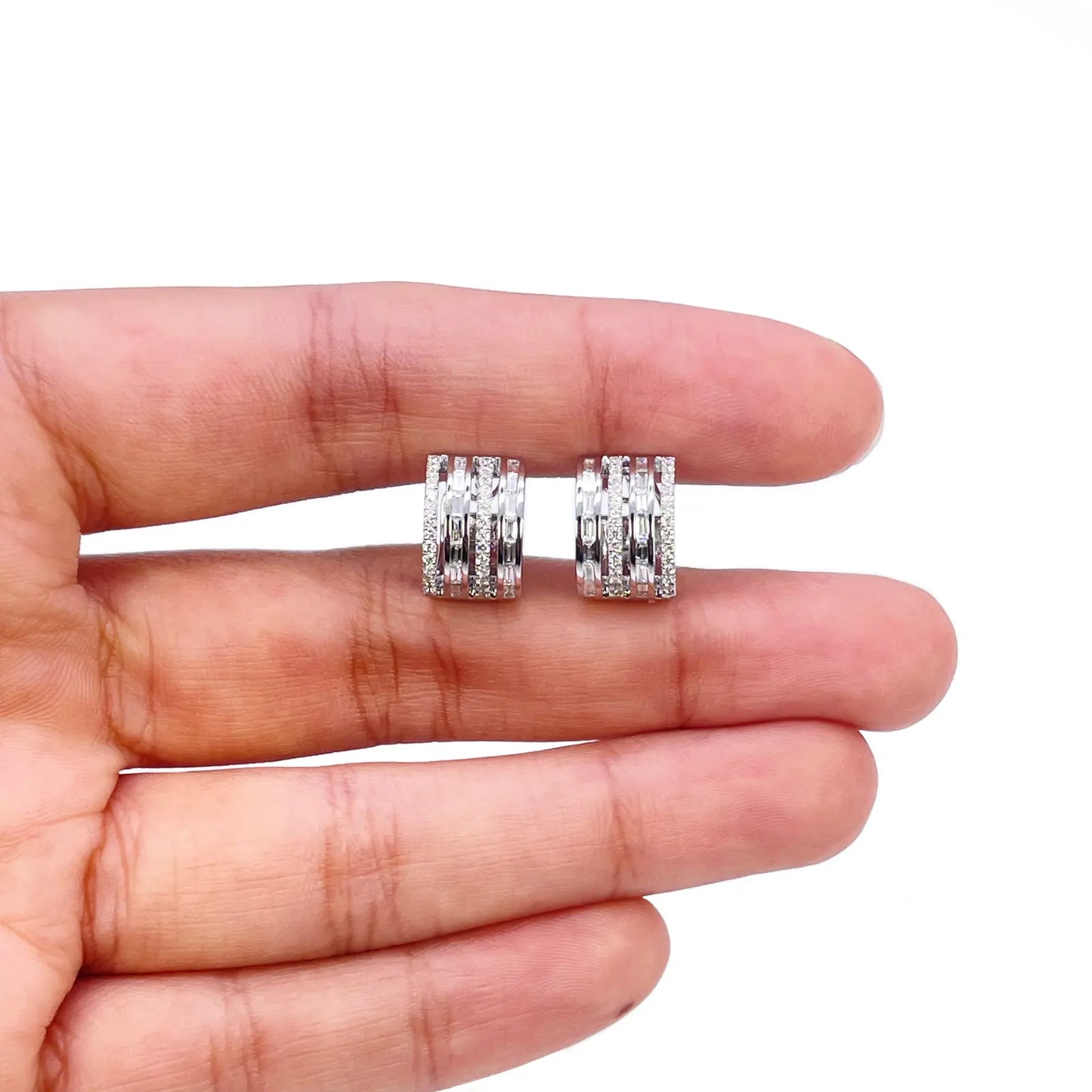 18ct Gold Diamond Hoop 0.55ct Natural Baguette & Round Huggie Earrings 9mm 