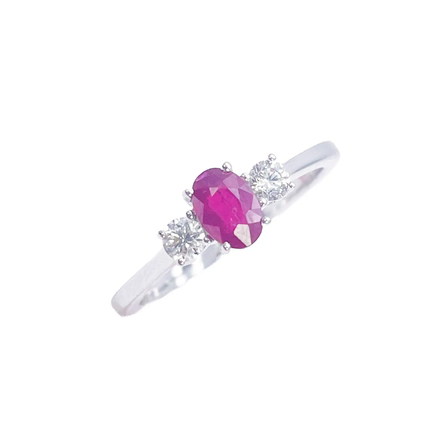 18ct Gold Ruby Diamond Ring Natural Round & Oval Cut Three-Stone 0.80ct  Diamond Ring