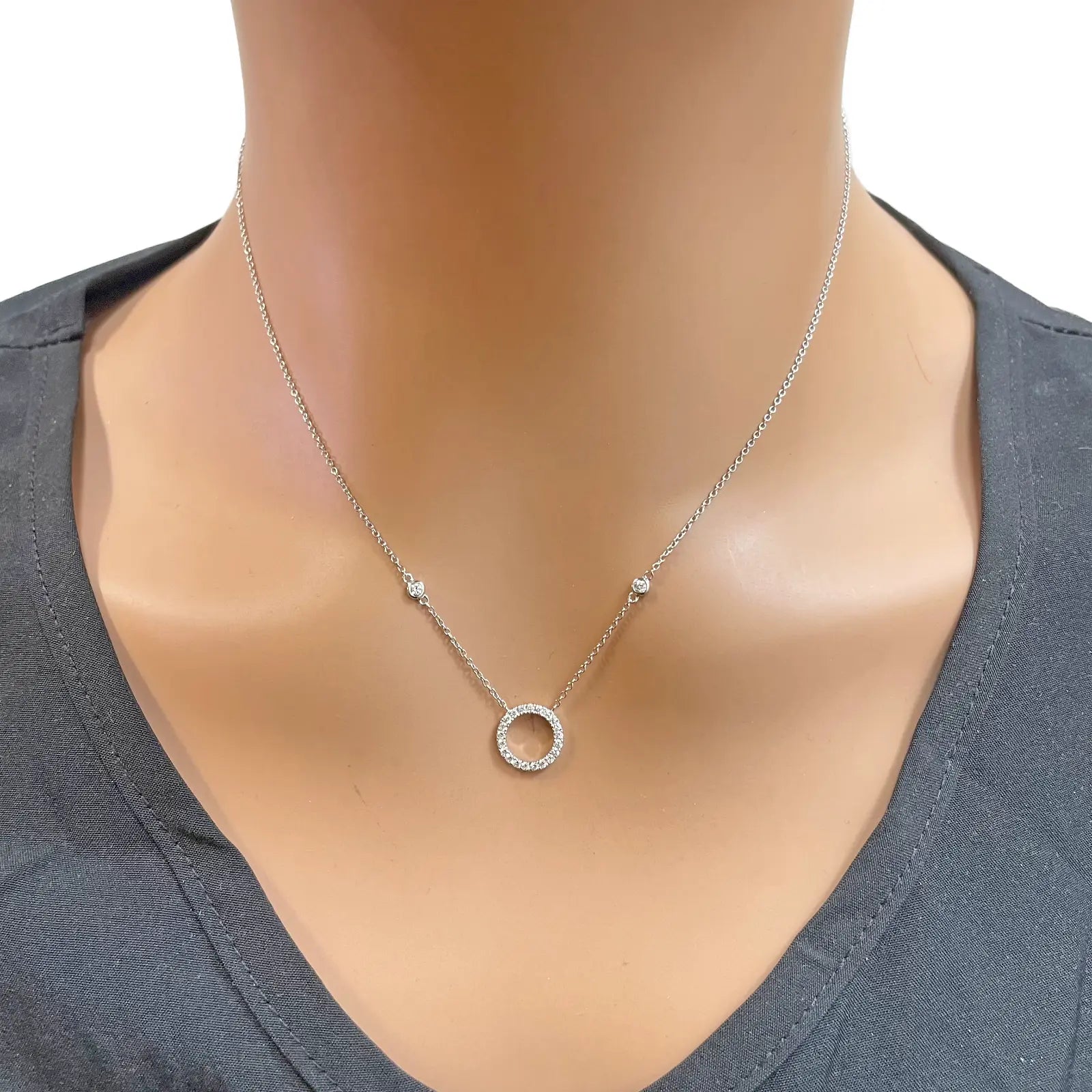 18ct White Gold Natural Round Diamond 0.20ct Circle of Life Necklace 17 Inches 