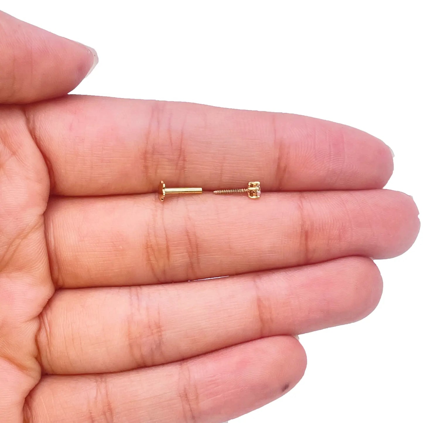 18ct White Or Yellow Gold Diamond Nose Stud Pin 0.05ct 4 claw 2.3mm Width  Body Piercings