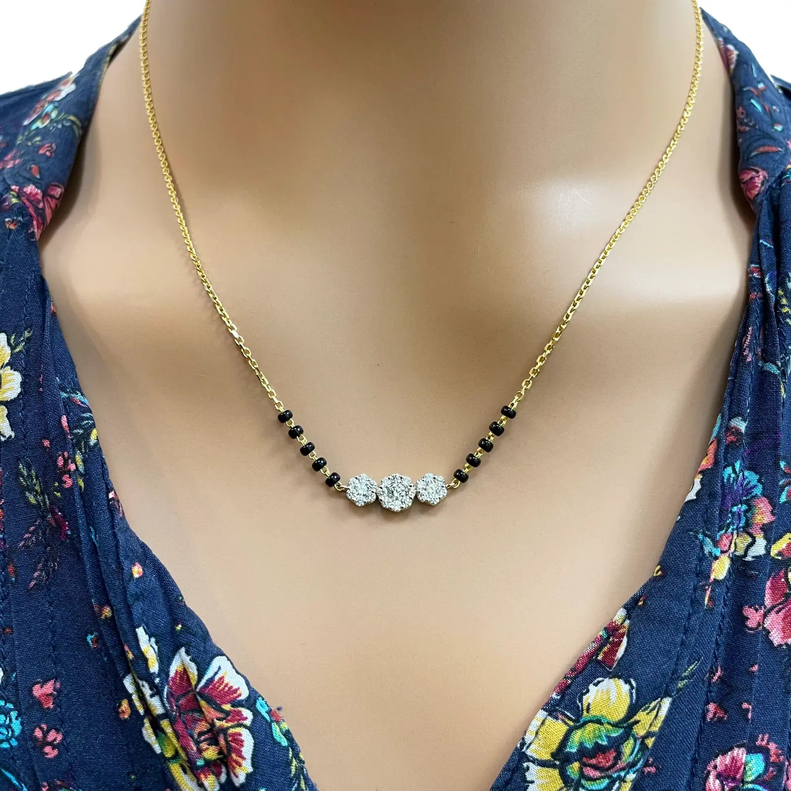 18ct Yellow Gold Natural Diamond 0.57ct Floral Pendant Mangalsutra Necklace Hallmarked  Mangalsutra Chains