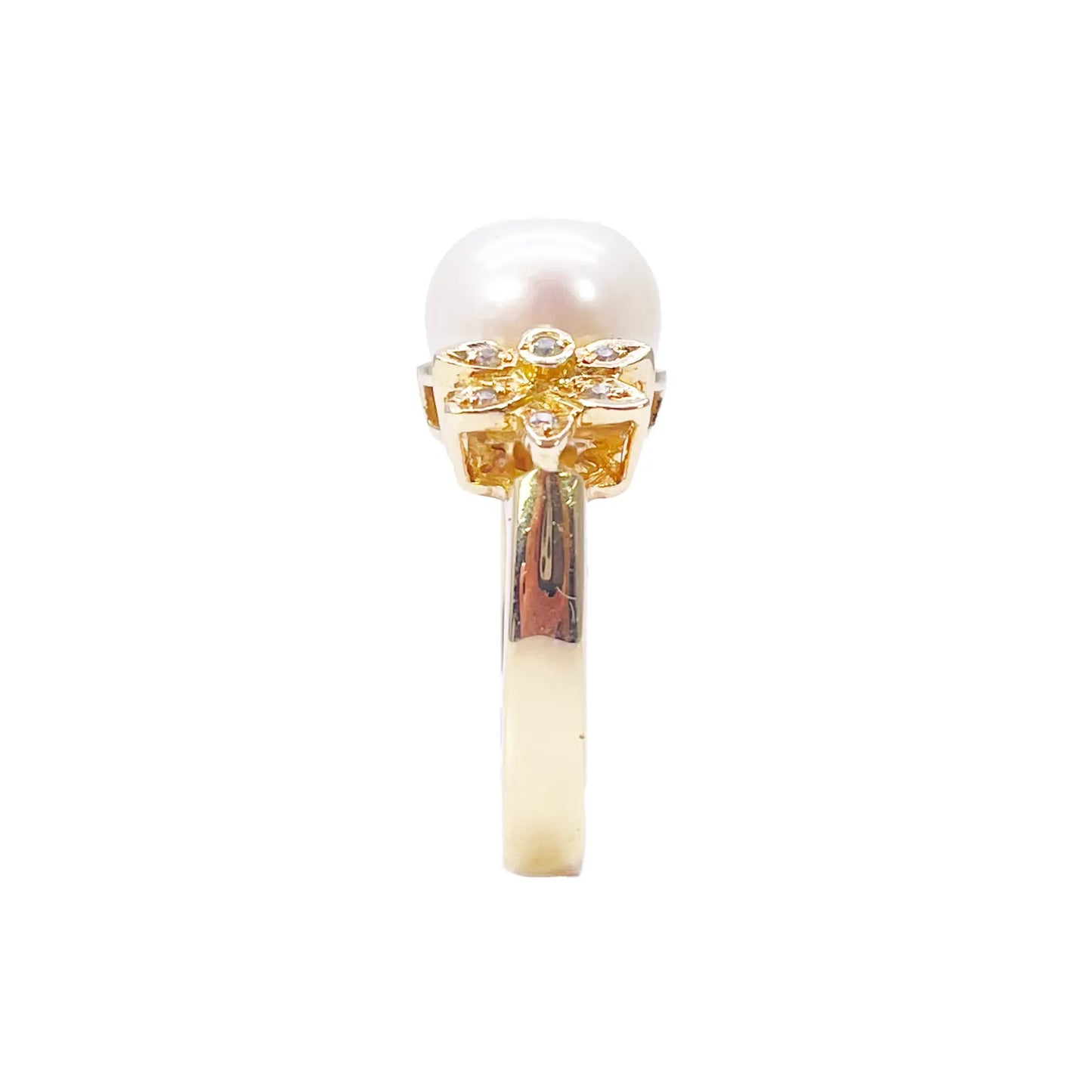 18ct Yellow Gold Pre-Owned Cubic Zirconia & Freshwater Pearl Elegant Vintage Floral Ring 
