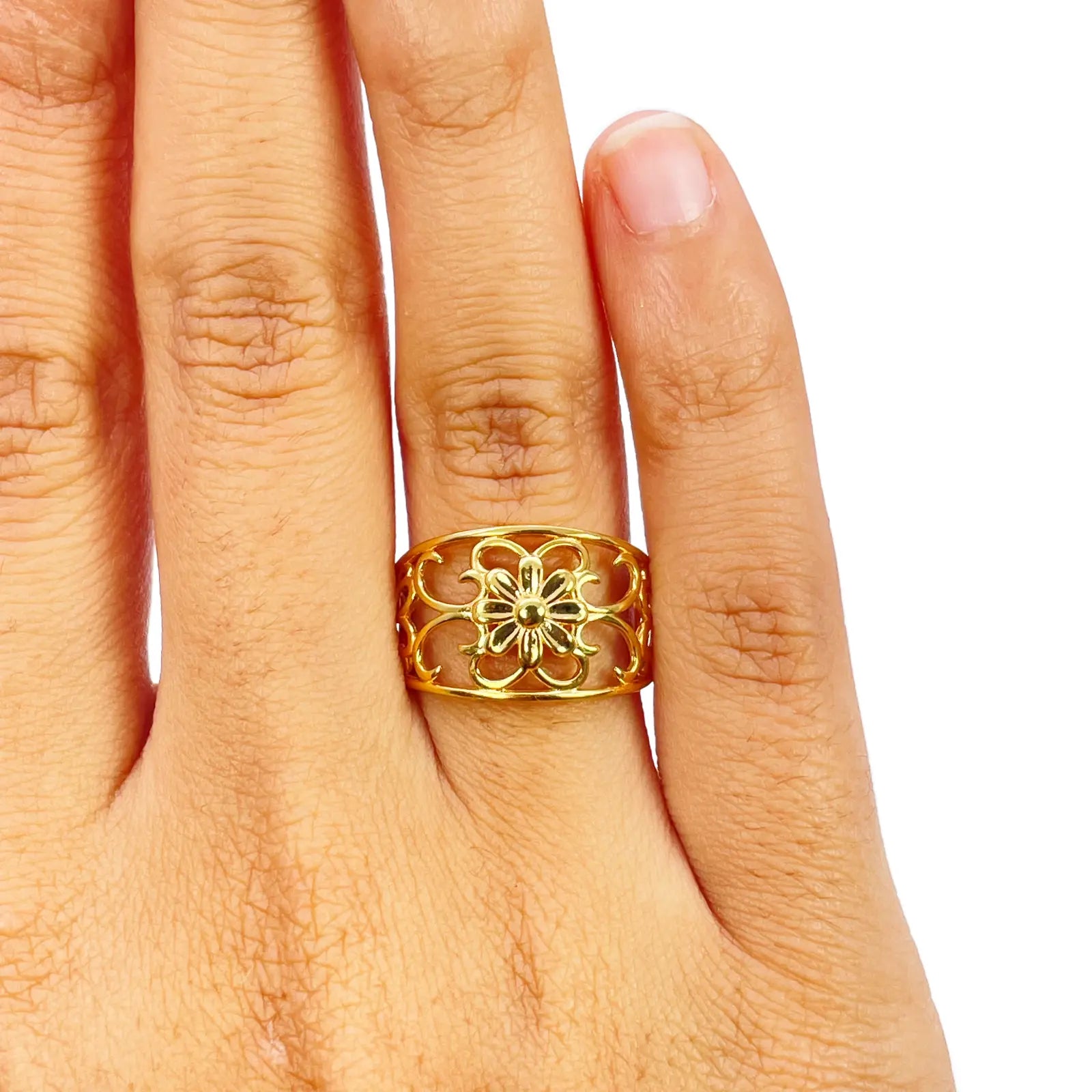 22ct Gold Floral Ring High Polished Design 12mm Width Size M 