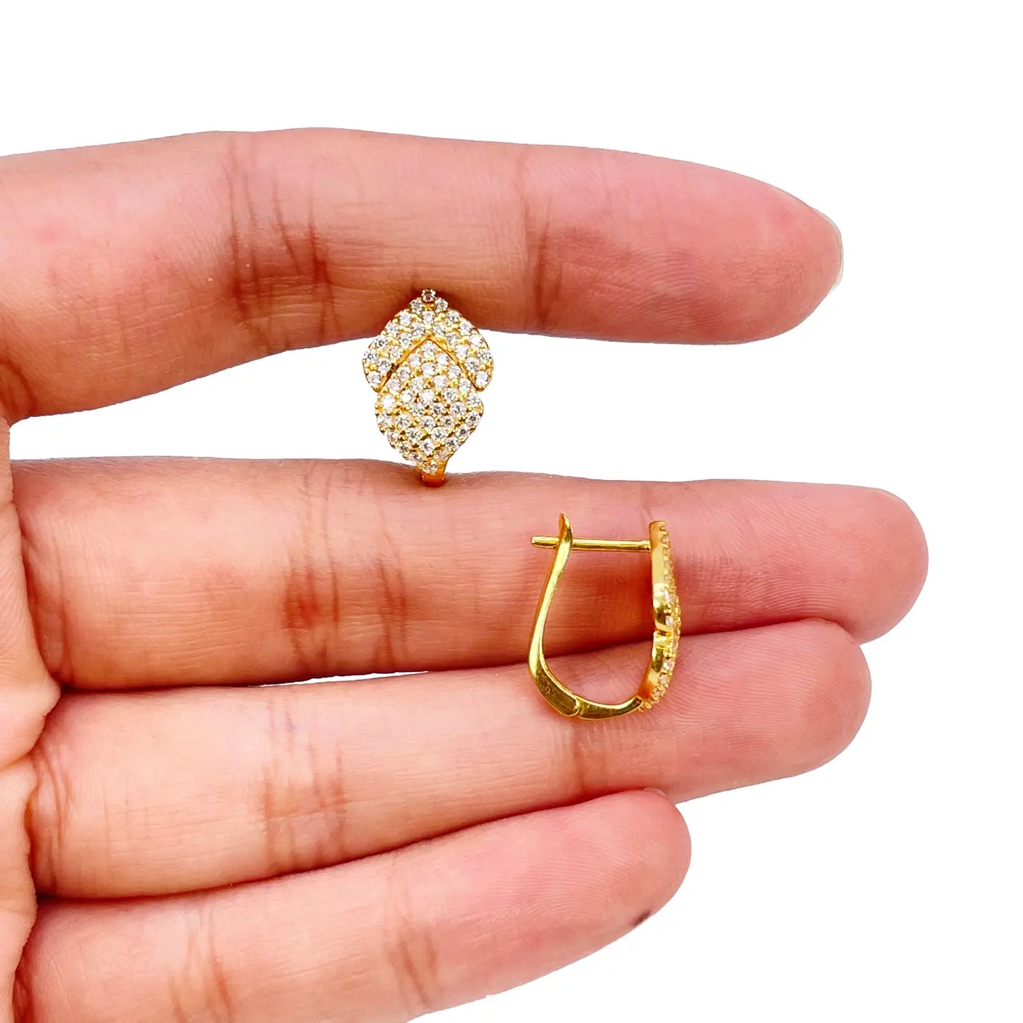 22ct Yellow Gold Fancy Cubic Zirconia Hoop Huggie Earrings 8mm Inside Diameter 