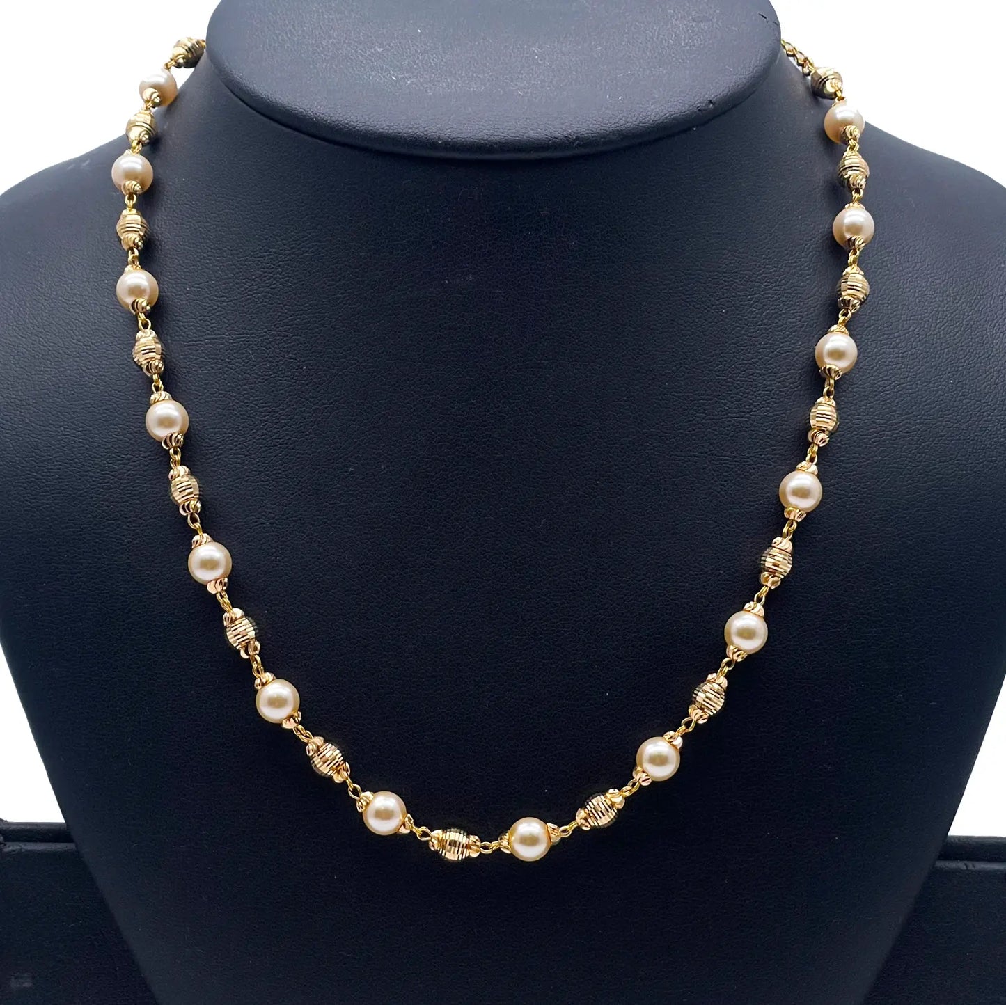 22ct Yellow Gold Pearls & Beaded Diamond Cut Ball Necklace/Earrings Set 