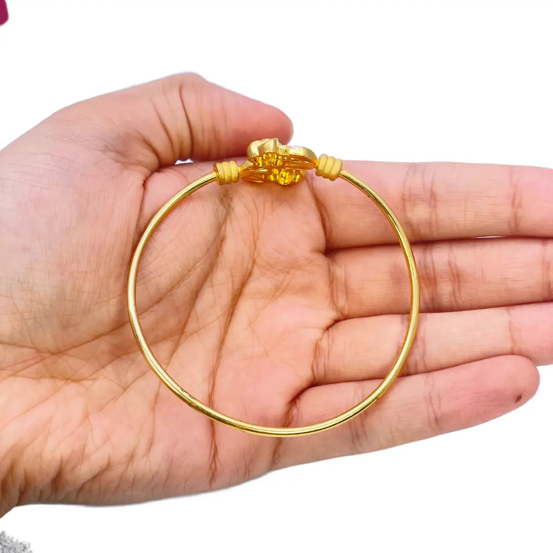 22ct Yellow Gold Two-Tone Ladies Flower Flexible Bangle Bracelet 