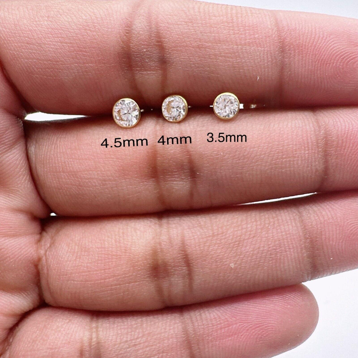 22 Karat Gelbgold runde Lünette Kinderohrstecker 2,5-4,5 mm
