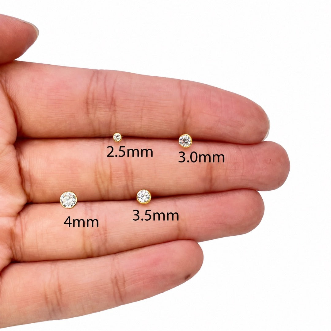 22 Karat Gelbgold & Zirkonia Nasenpiercings/Nasenstecker mit Schraubverschluss (3.5MM-4.5MM)