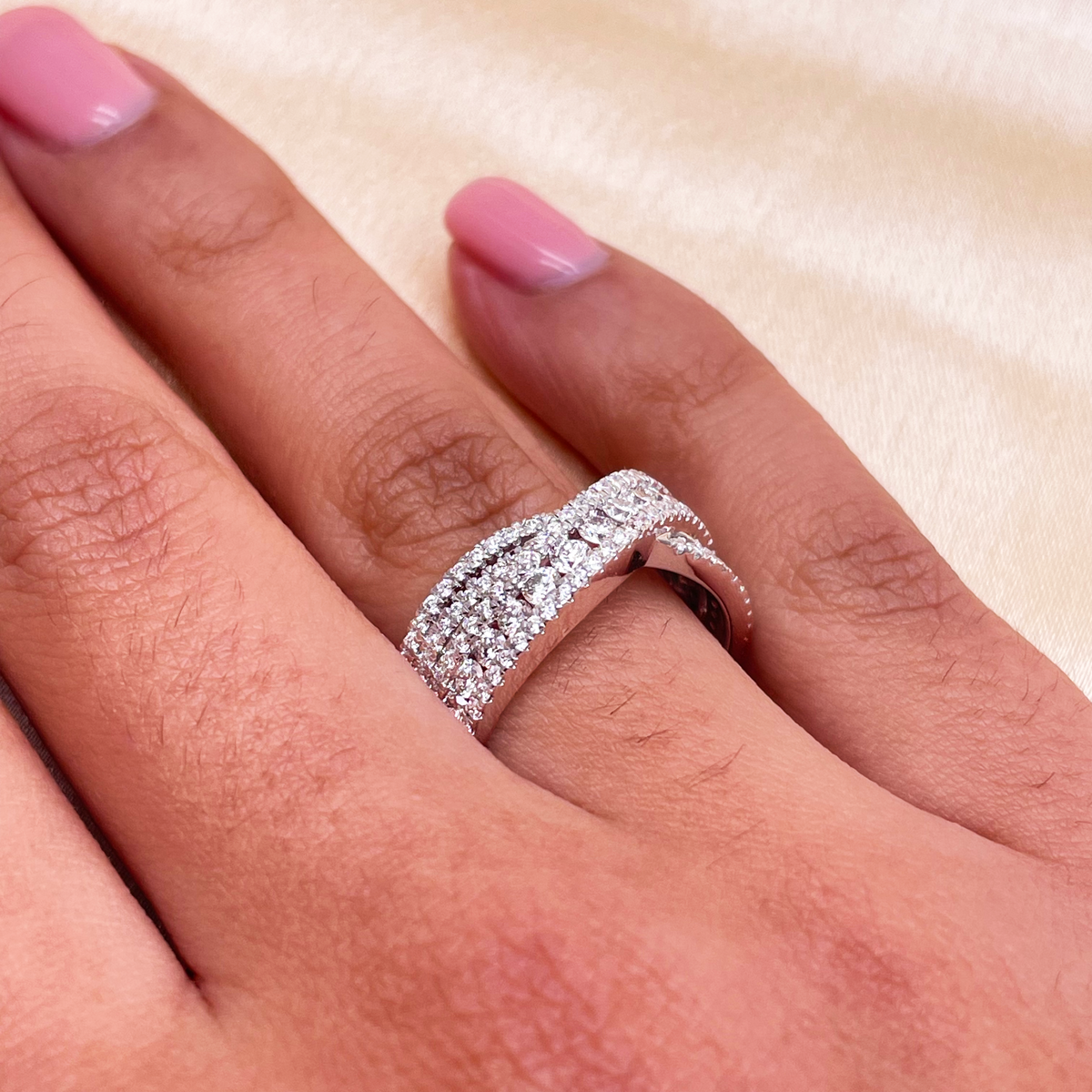18ct White Gold Natural Diamond Crossover Pav� Ring 1.00ct