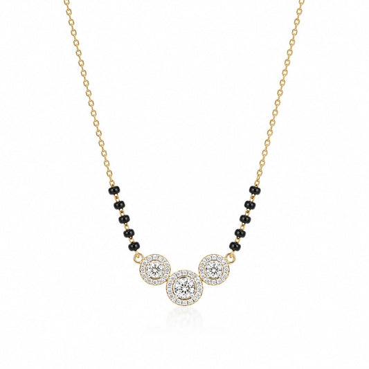 18 Karat Gelbgold Naturdiamant 0.62 Karat Dreifach-Halo-Anhänger Mangalsutra Halskette Punziert