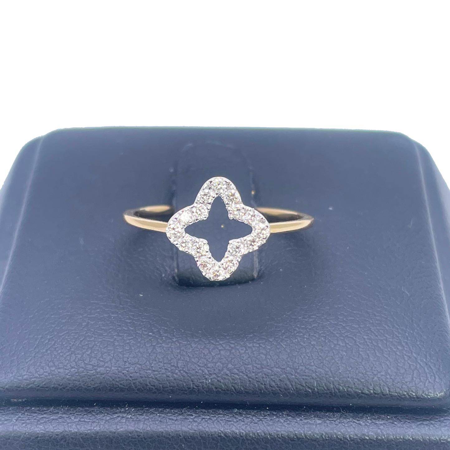 Ring aus 18 Karat Gelbgold mit Diamanten, Klee-/Blumenform, 0,18 Karat