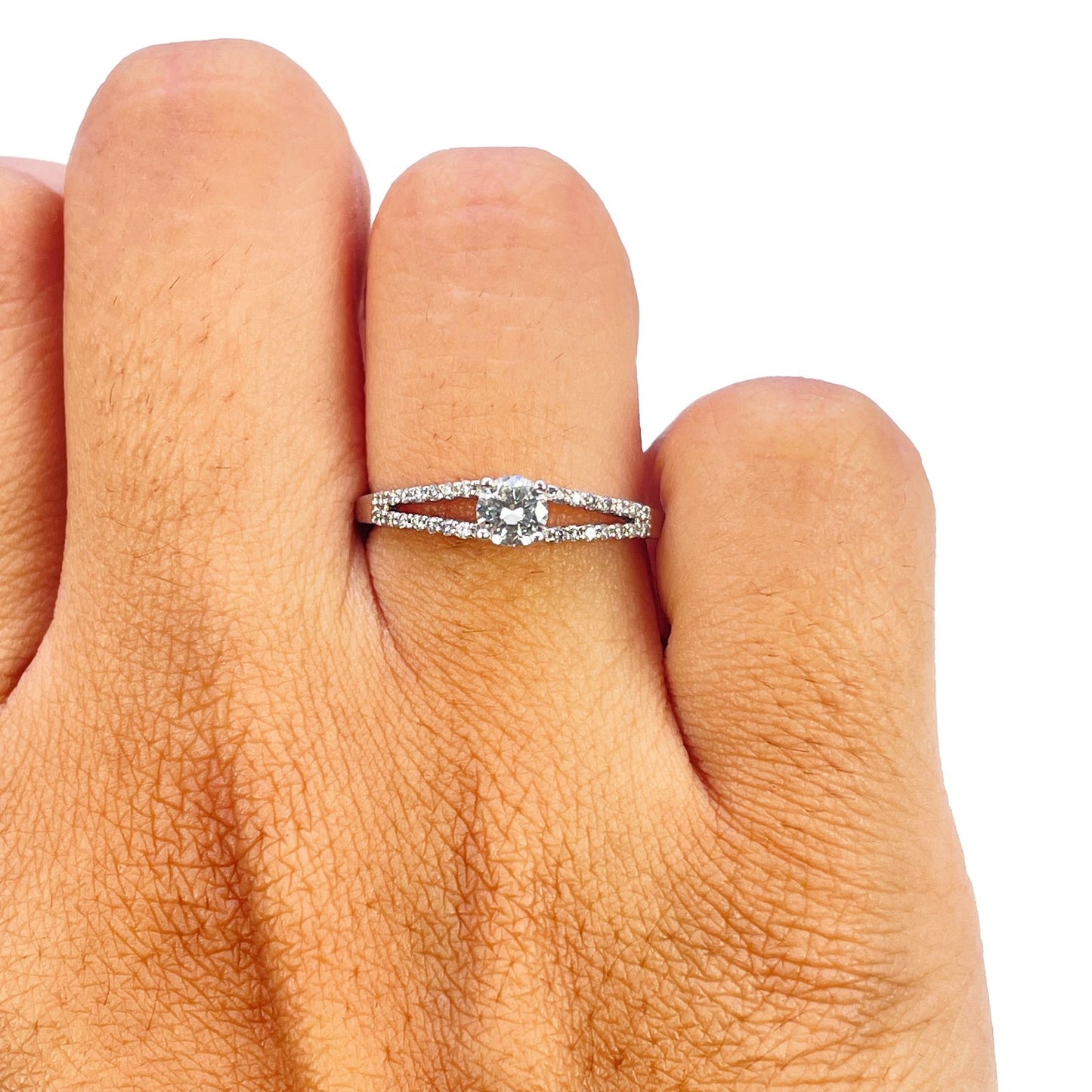 18ct White Gold Natural Diamond Split Shank Pave Ring 0.30ct