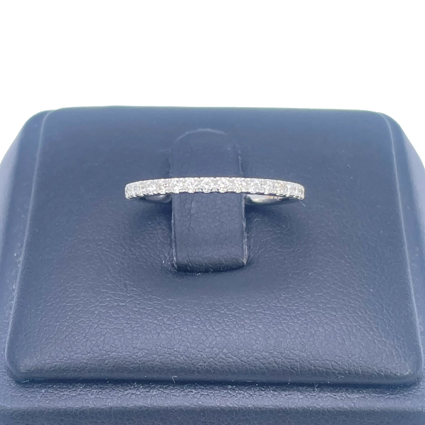 18ct White Gold Round Diamond Half Eternity Band Claw Set 0.26ct  Diamond Ring