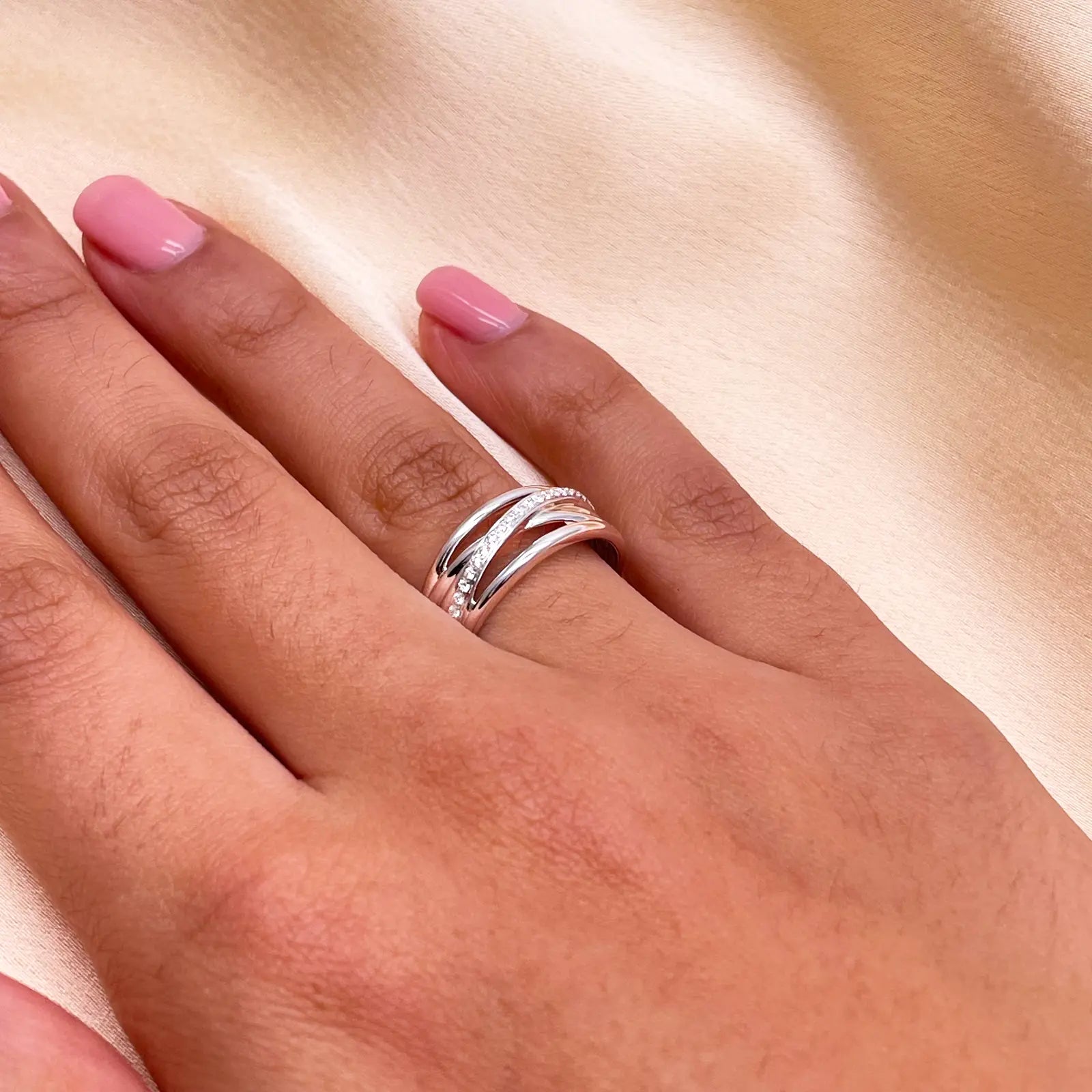 18ct White Gold Diamond Polished Crossover Half Eternity Ring 0.12ct  Diamond Ring