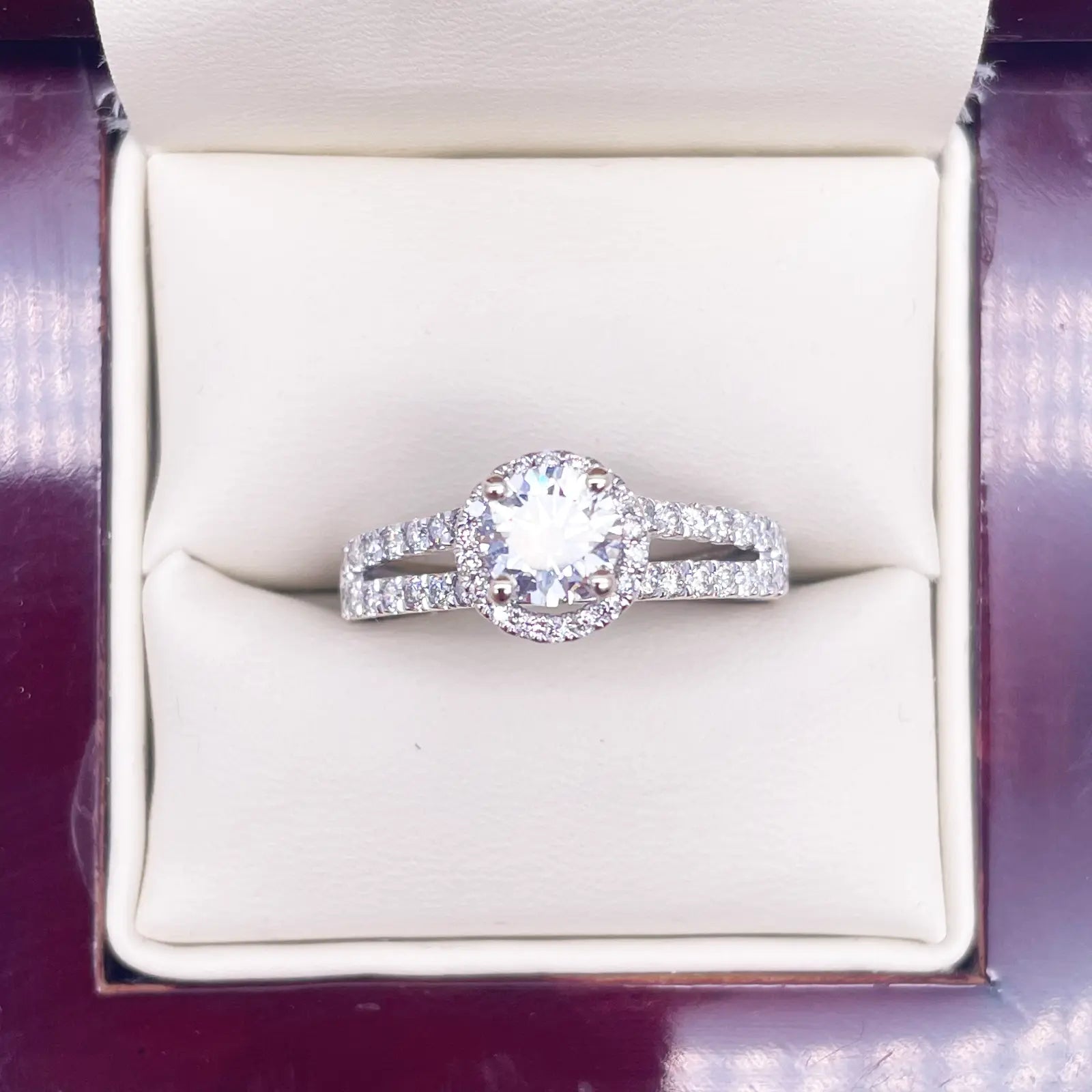 18ct White Gold Natural Round Diamond Halo Split Band Engagement Ring 1.20ct GIA  Diamond Ring